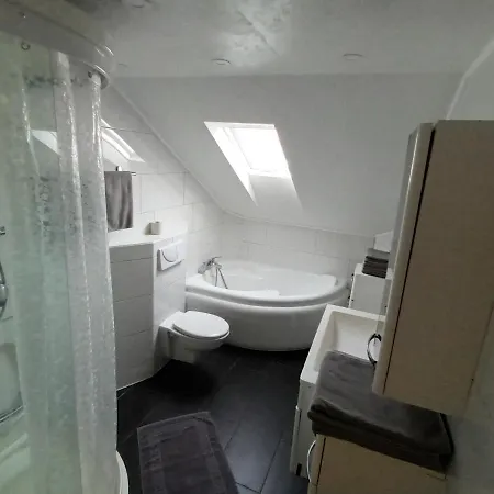 Apartamento 3 Zimmerwohnung Optimal Für Monteure Reutlingen